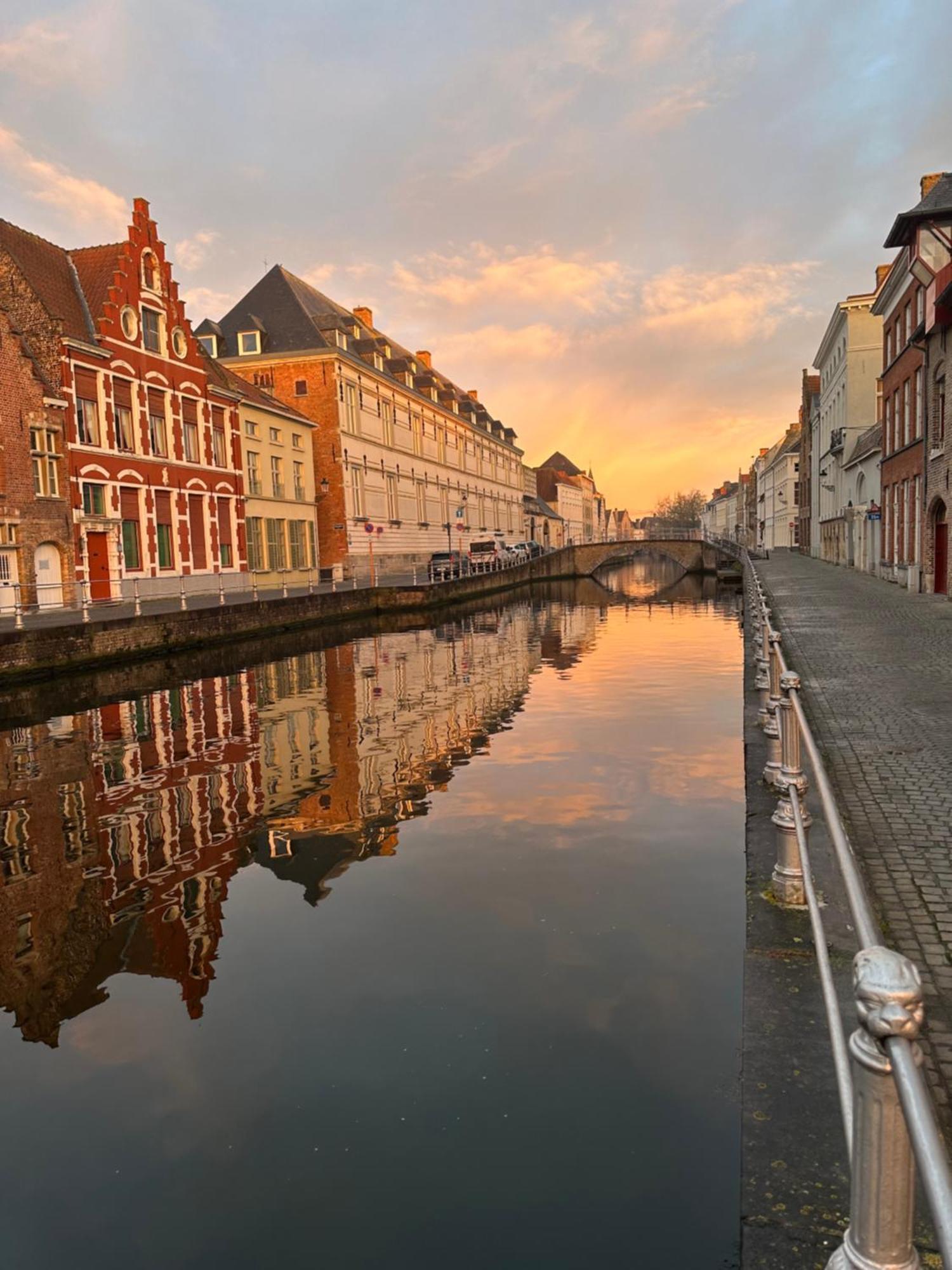 Bed & Breakfast Maison Amodio Bruges